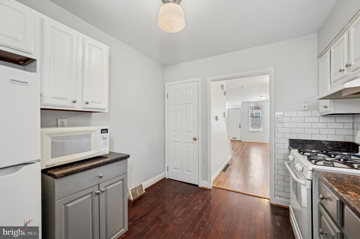 1525 S Garnet Street photo 14