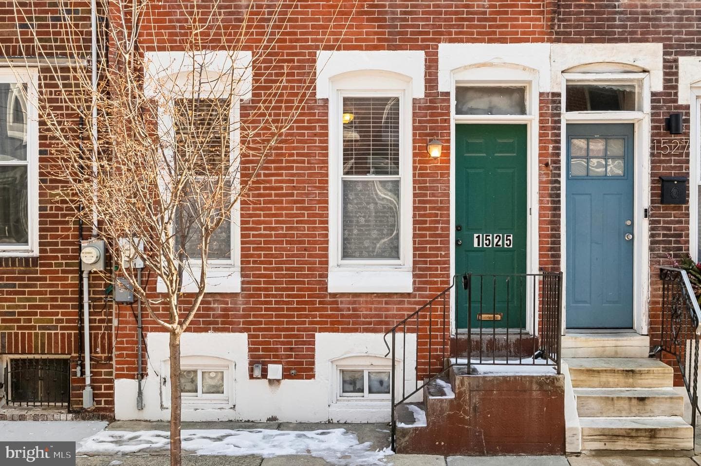 1525 S Garnet Street photo 2