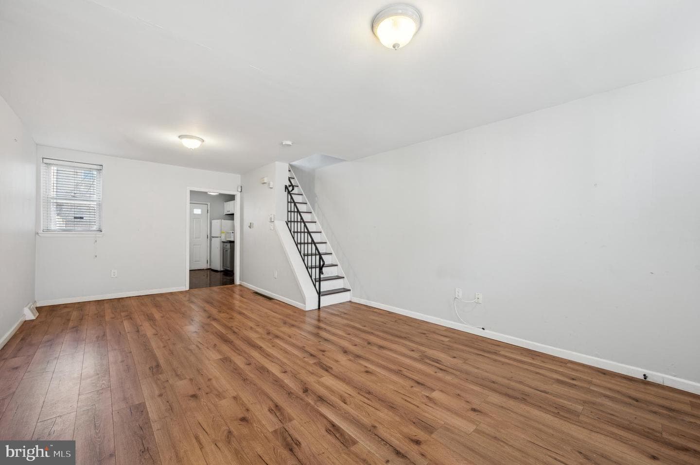 1525 S Garnet Street photo 4