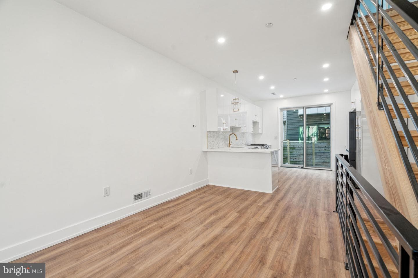 2224 Kimball Street photo 5