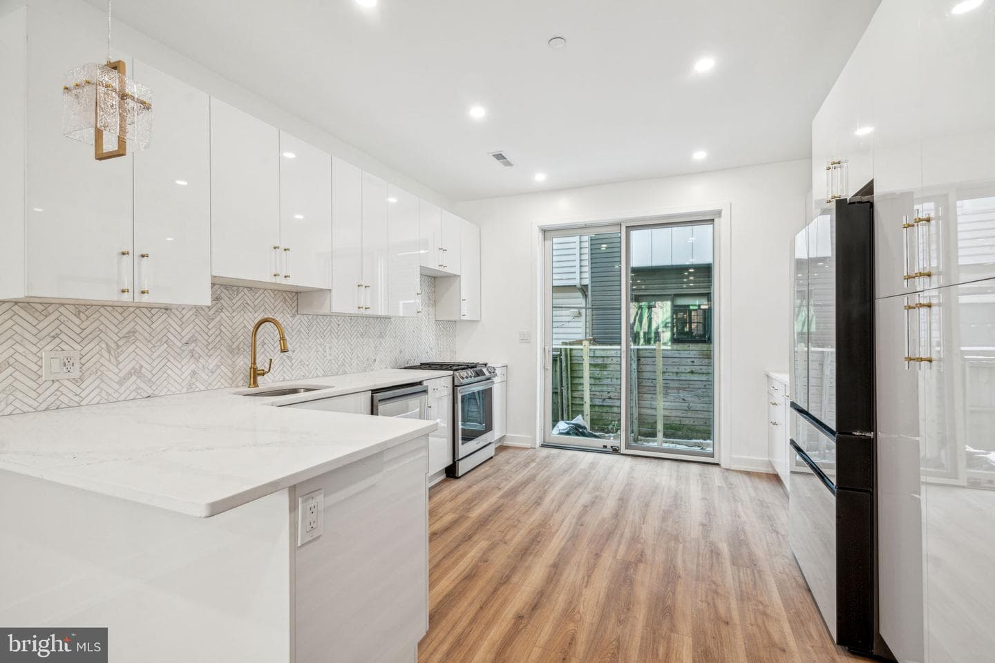 2224 Kimball Street photo 9