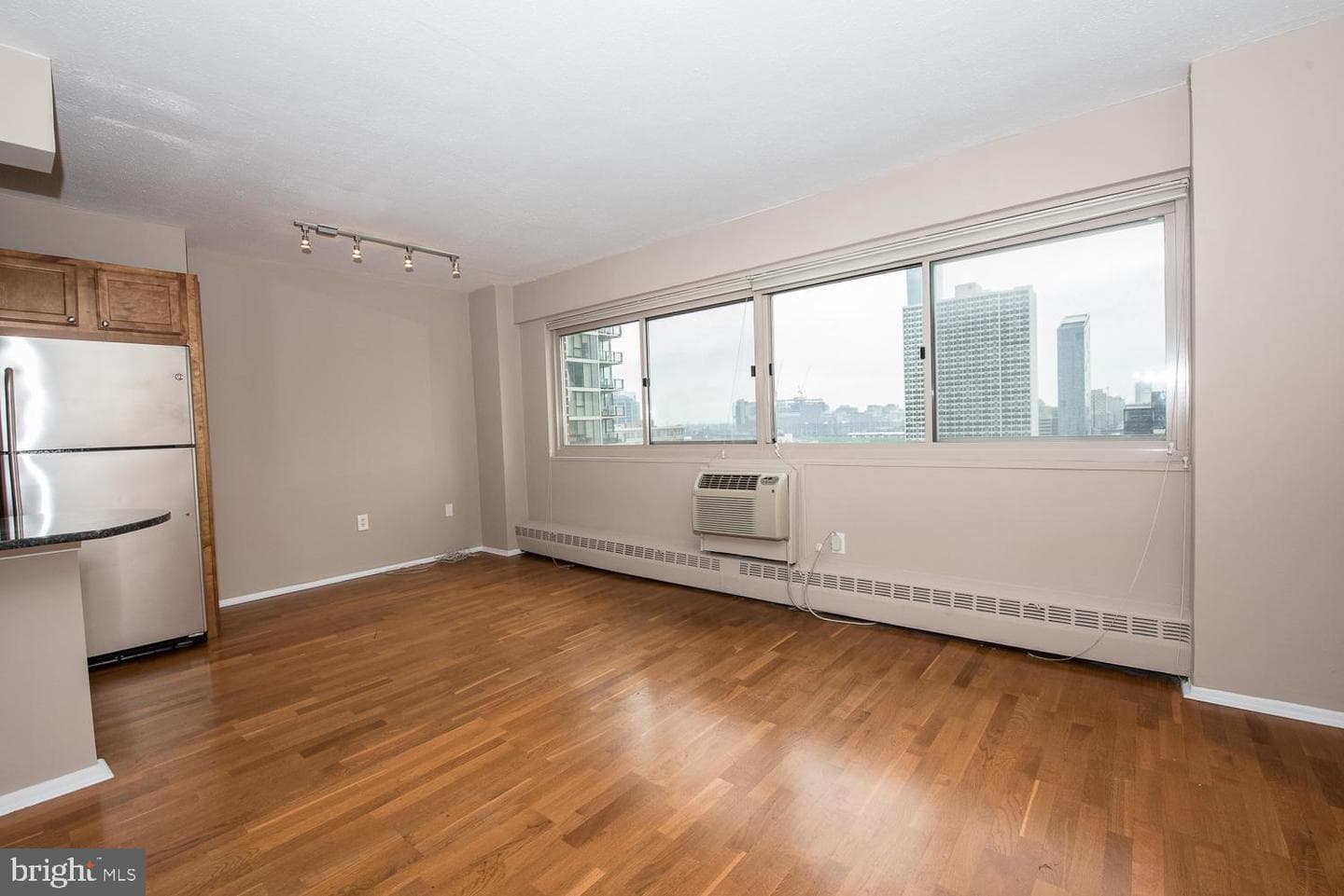2101 Chestnut Street #1516 photo 3