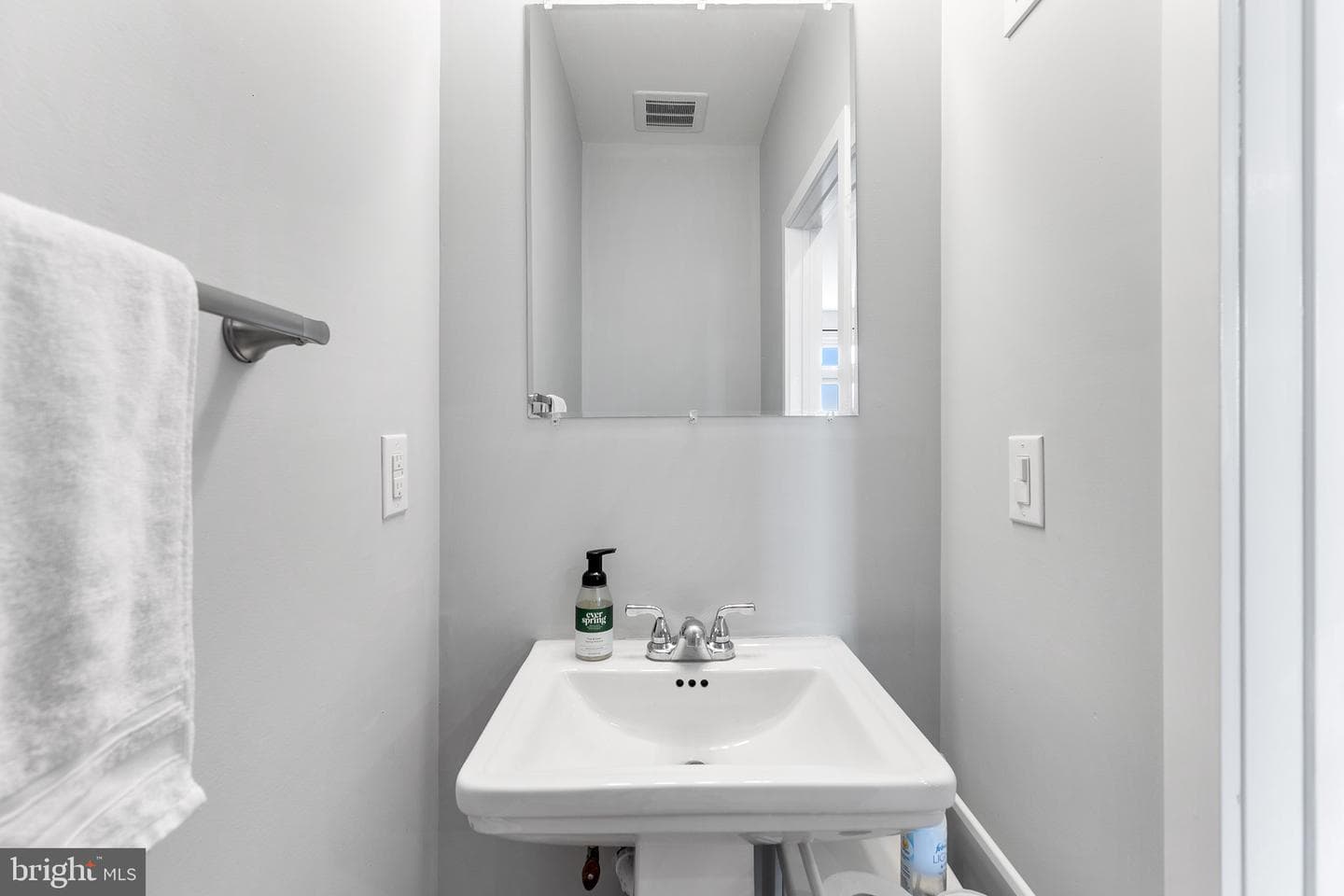 3316 Conrad Street photo 17