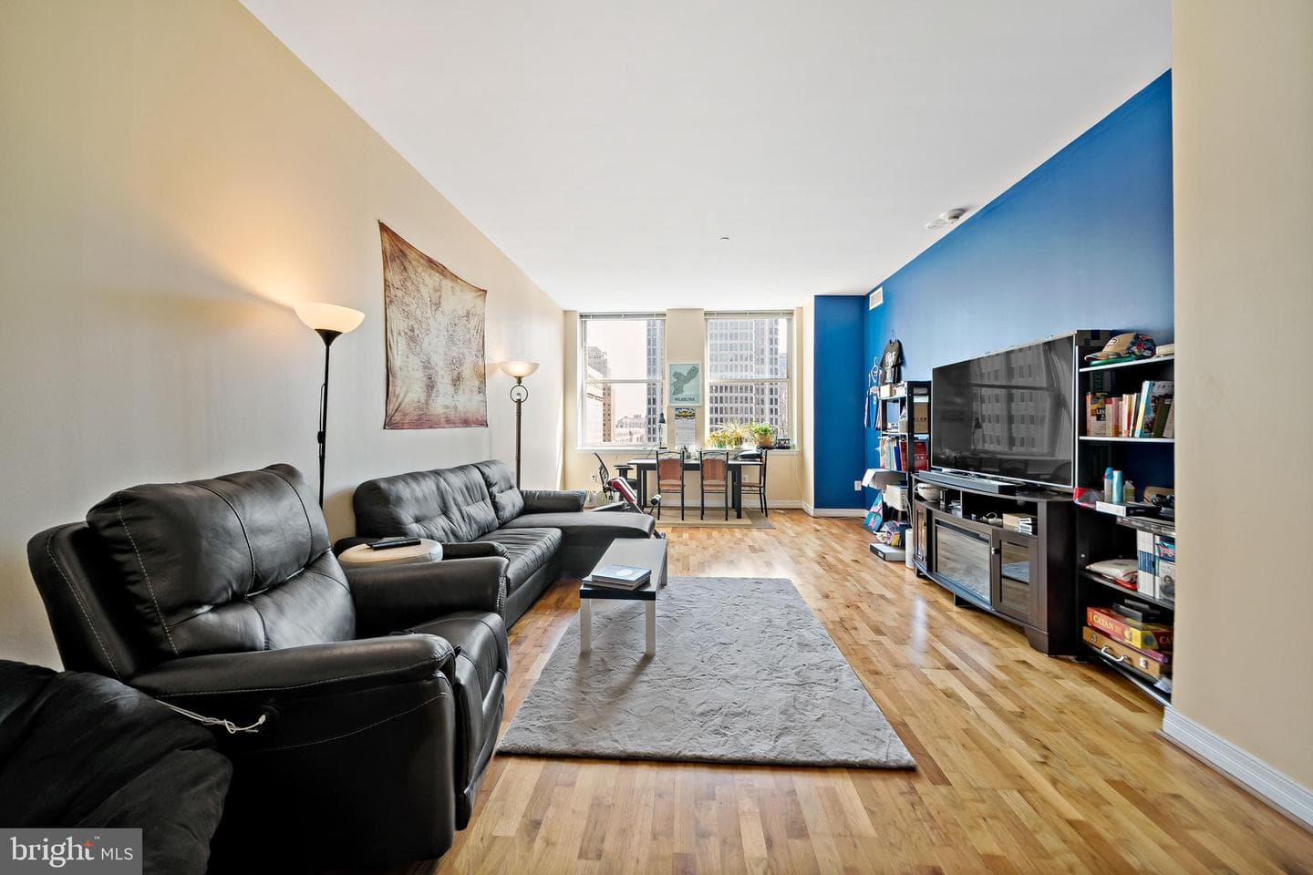 1600 Arch Street #820