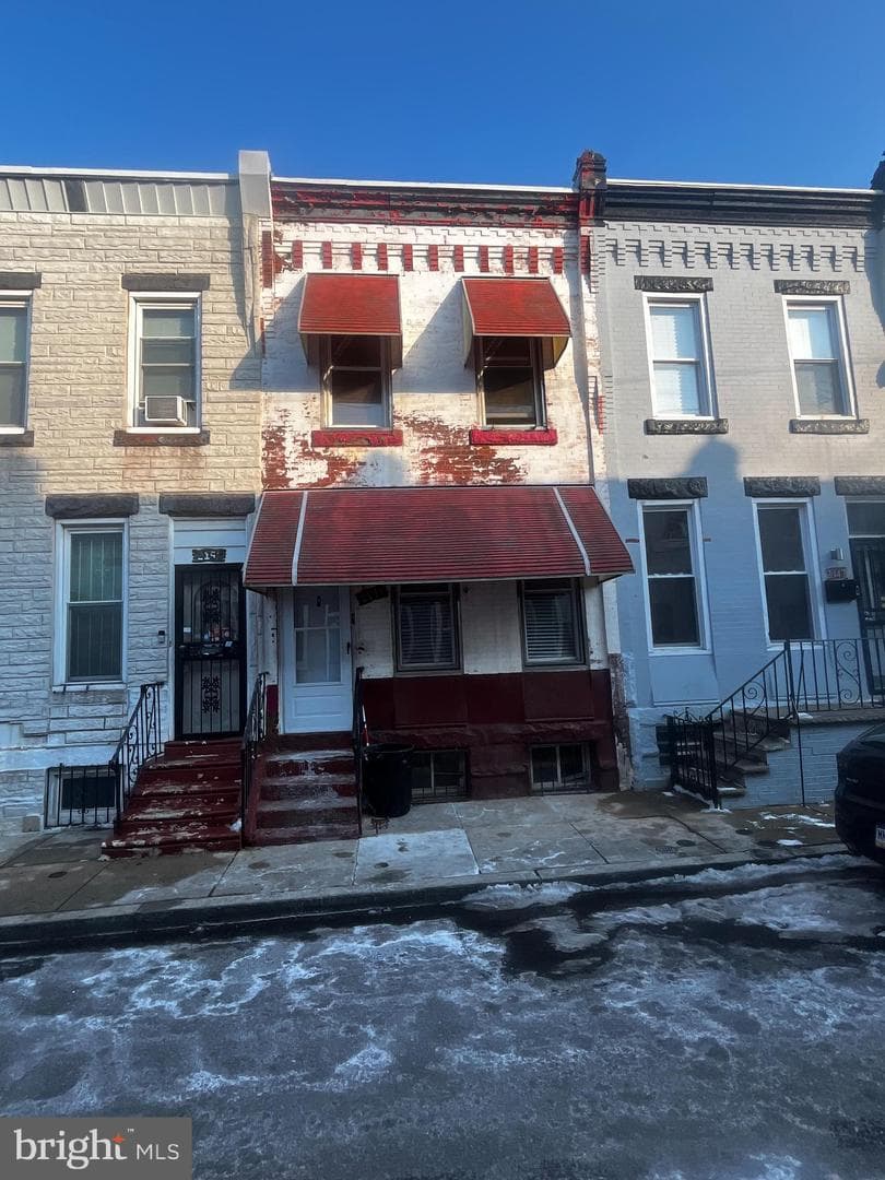 2149 N Stanley Street photo 2