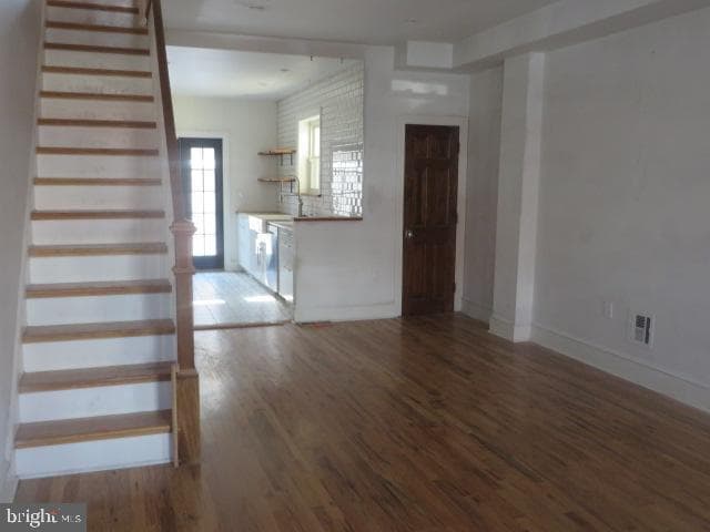 832 Jackson Street photo 2