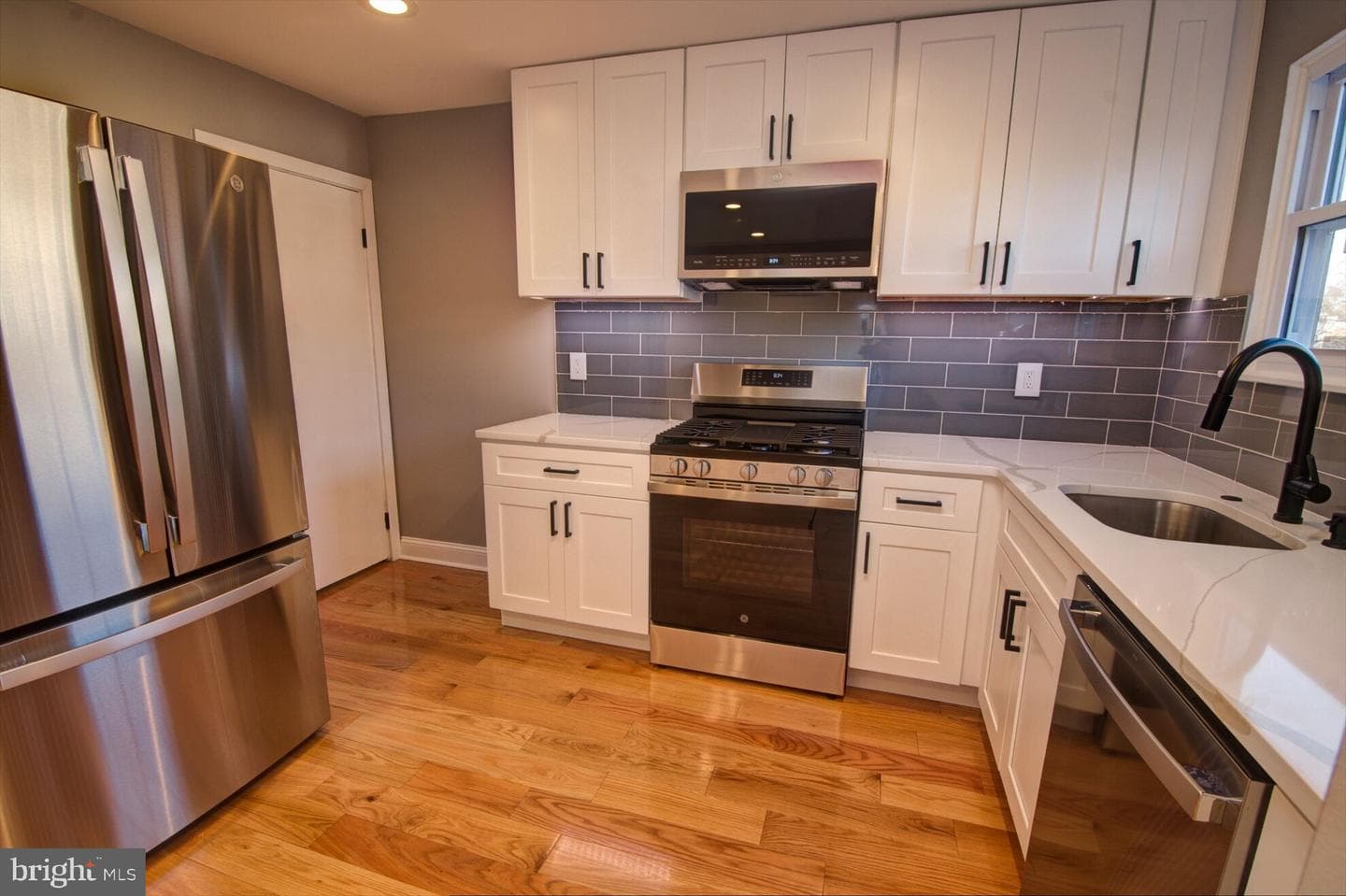 3639 Canby Drive photo 6