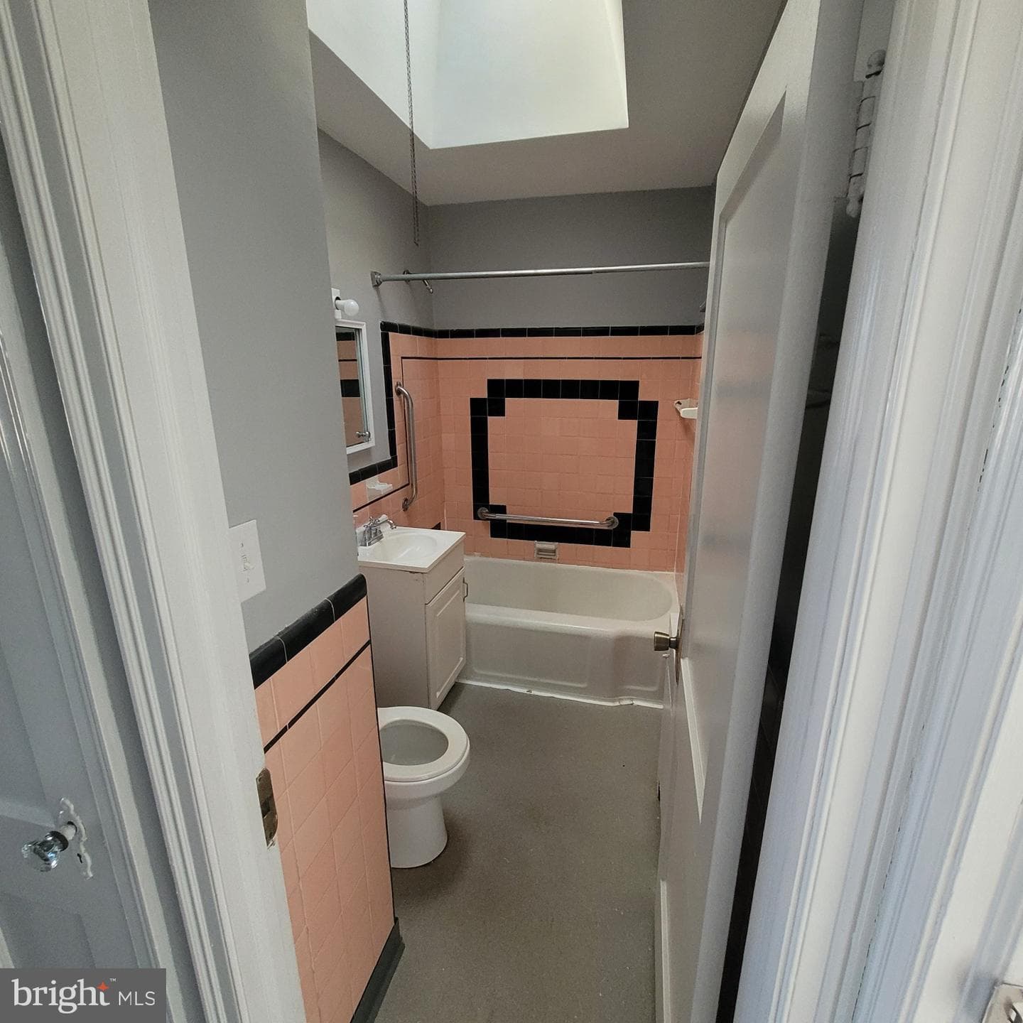 6828 Kindred Street photo 6