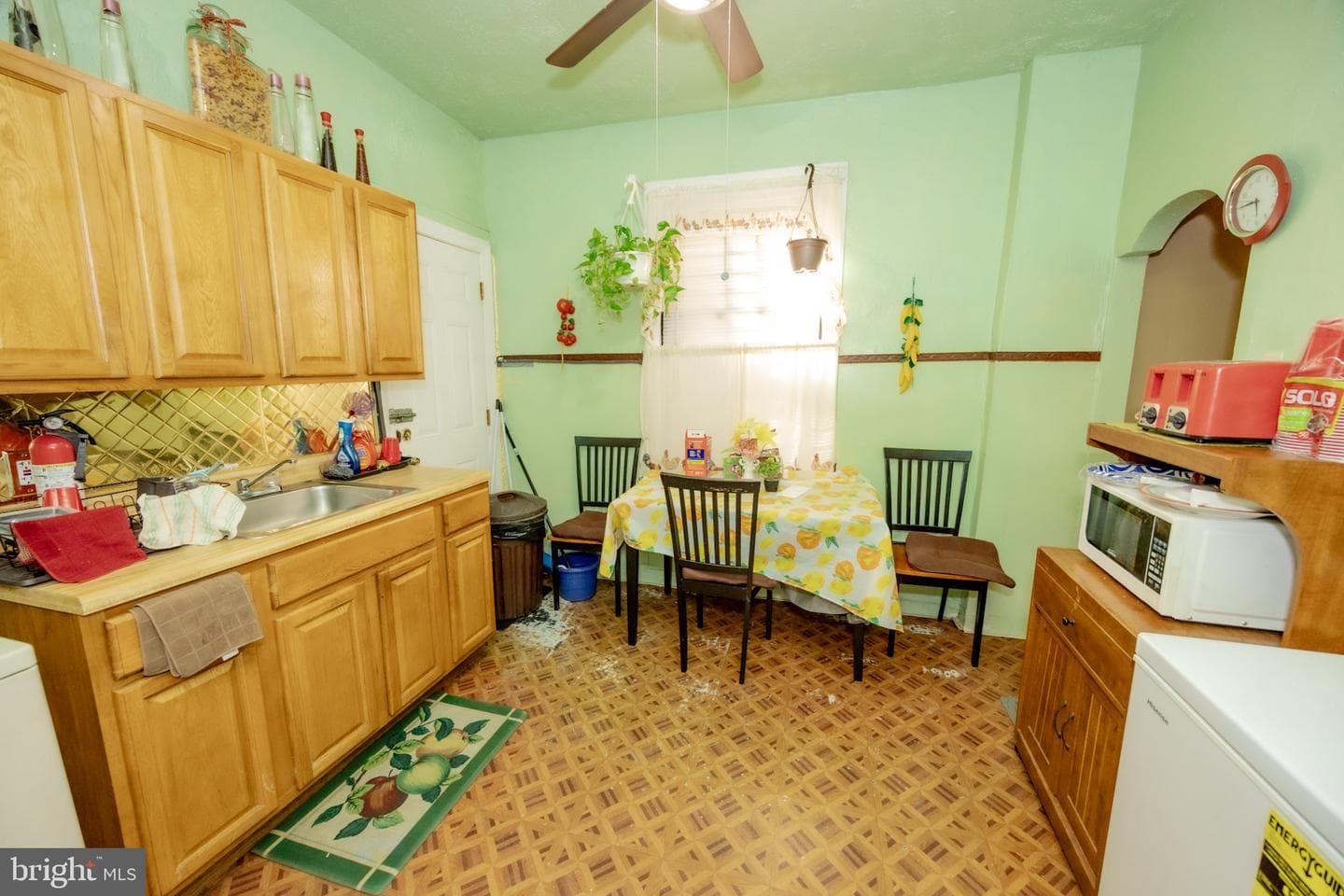 1216 W Somerset Street photo 10