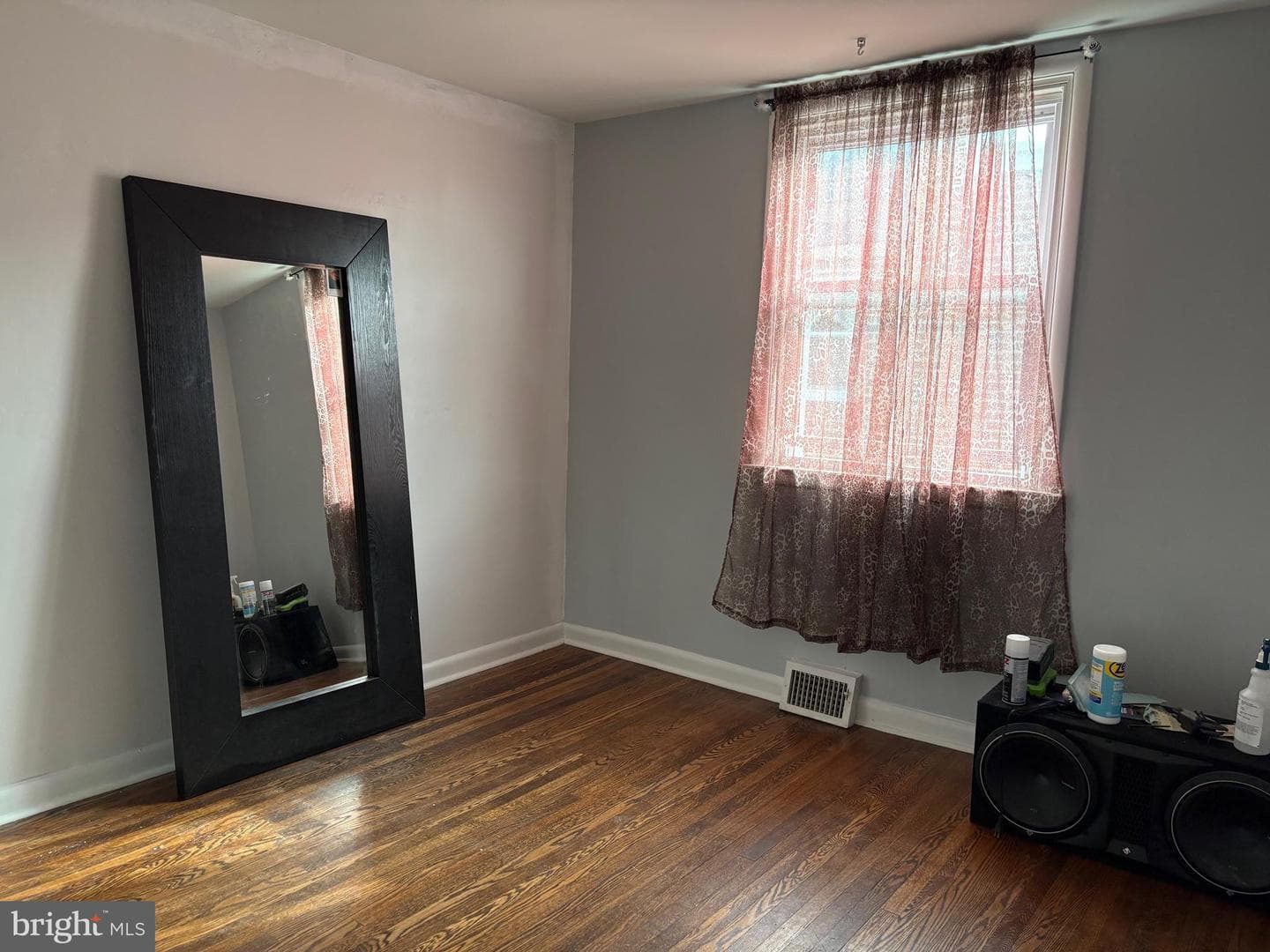 1022 Chandler Street photo 7