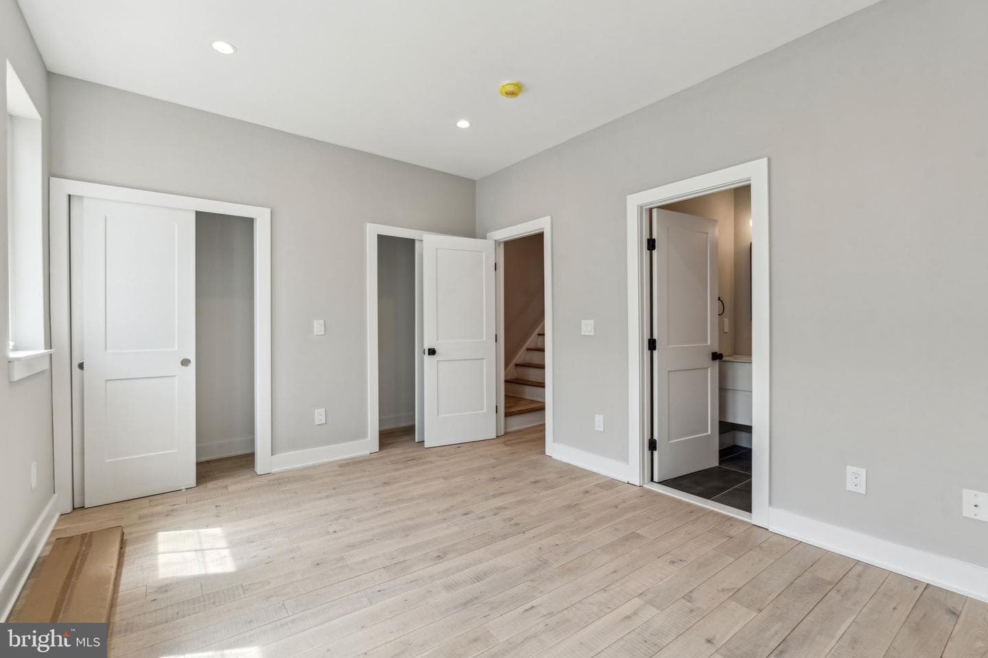 332 Carson Street photo 20