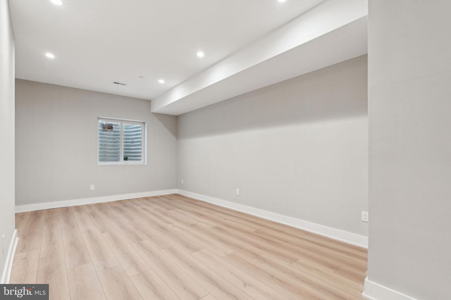 332 Carson Street photo 26