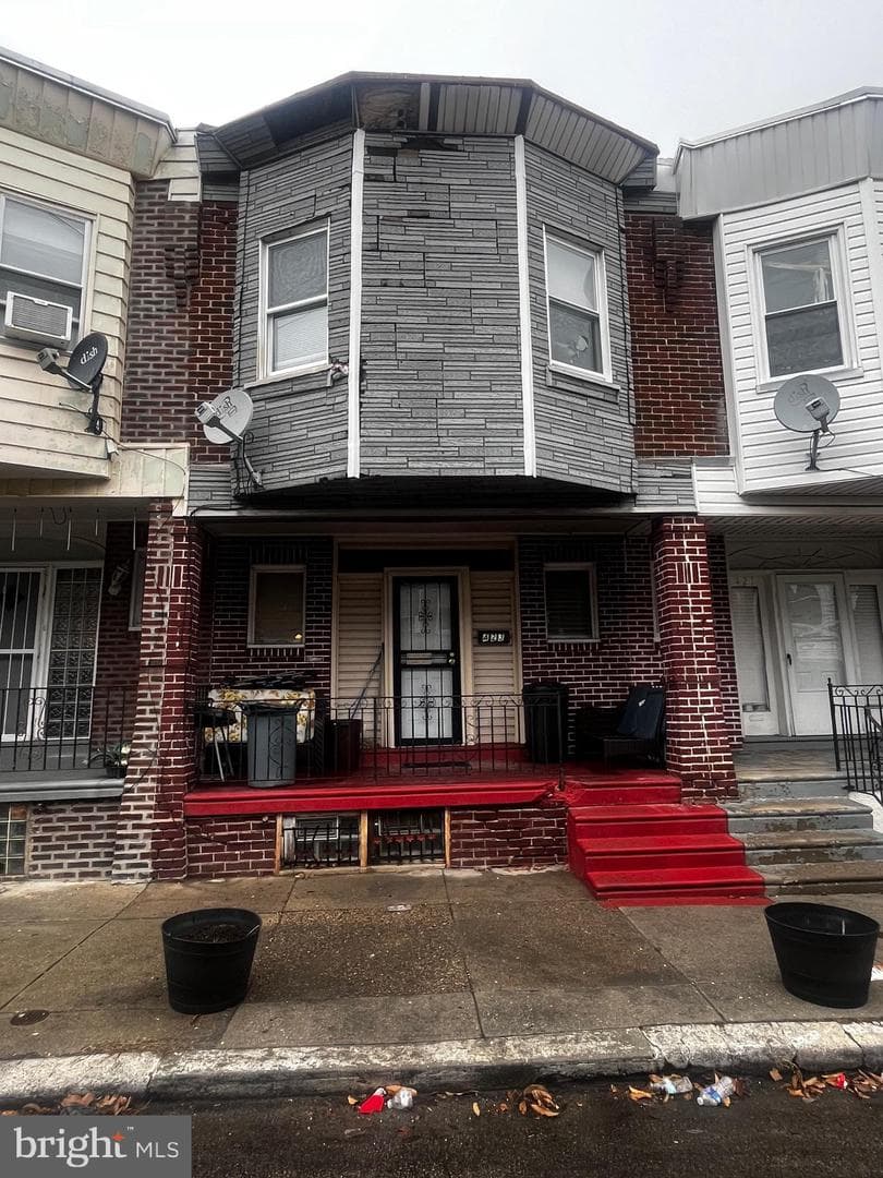 423 W Raymond Street photo 1