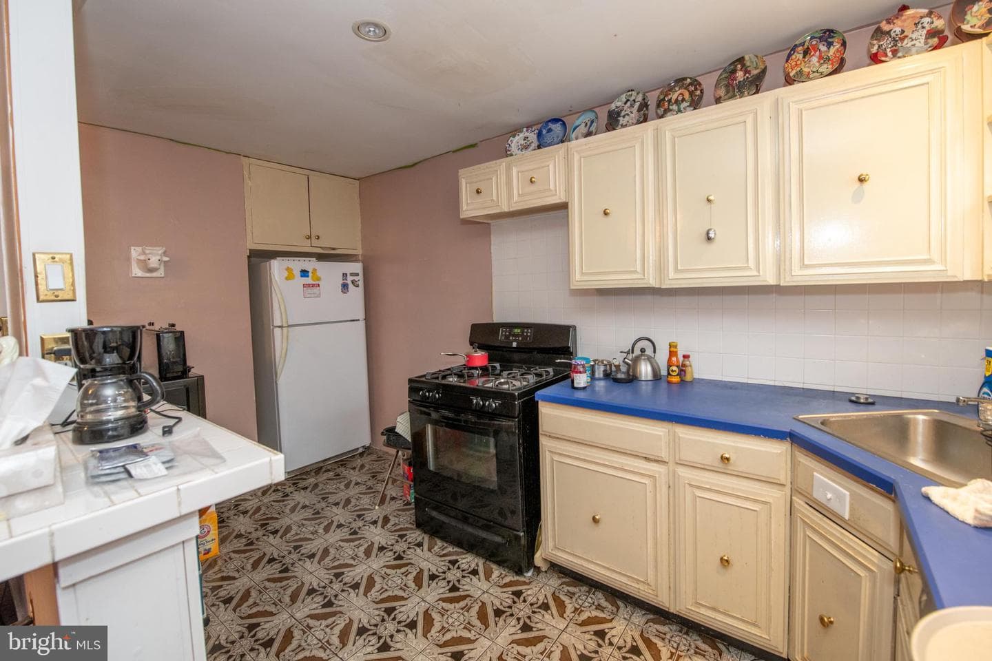 2820 Rawle Street photo 7