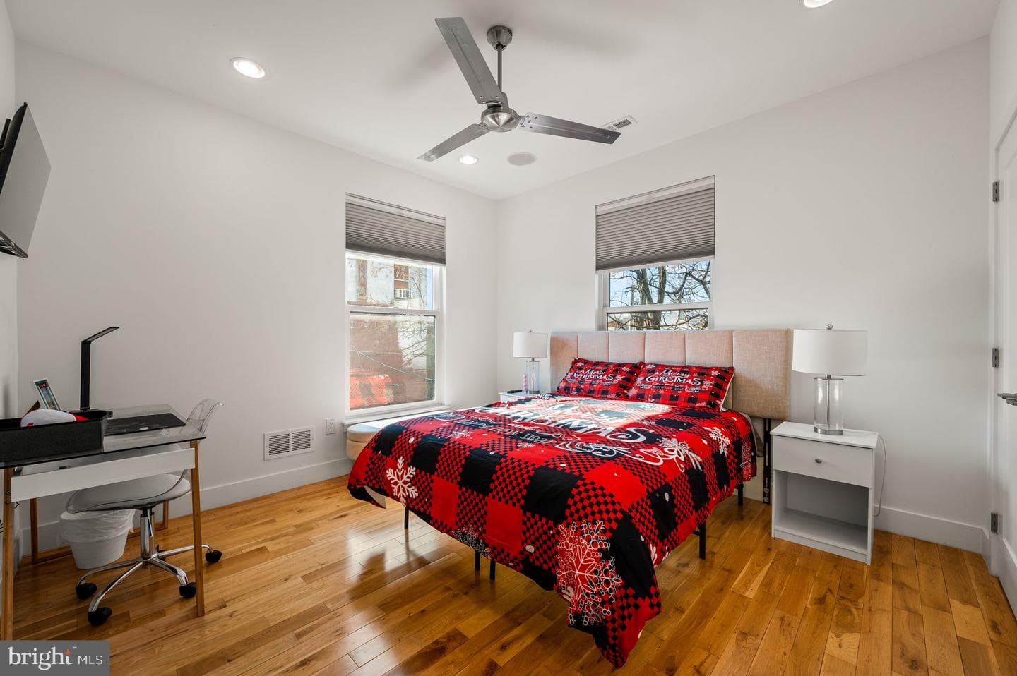 1222 N Hollywood Street photo 13