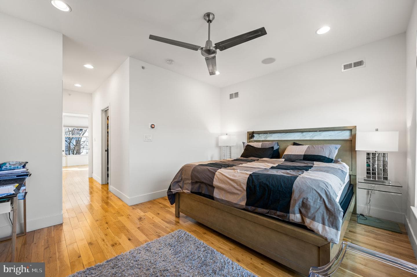 1222 N Hollywood Street photo 18