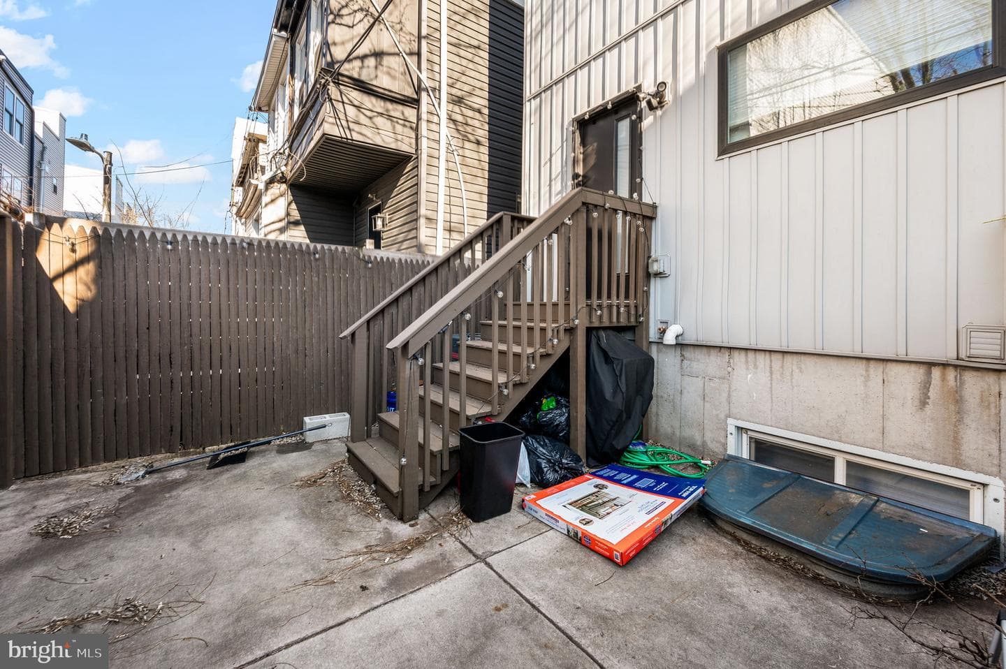 1222 N Hollywood Street photo 25