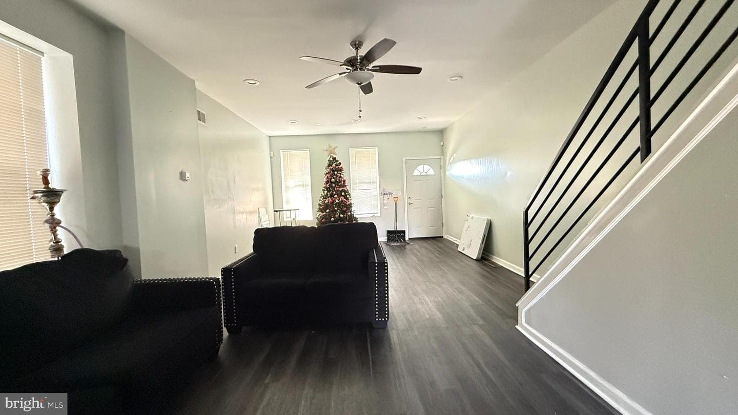 5129 Wakefield Street photo 2