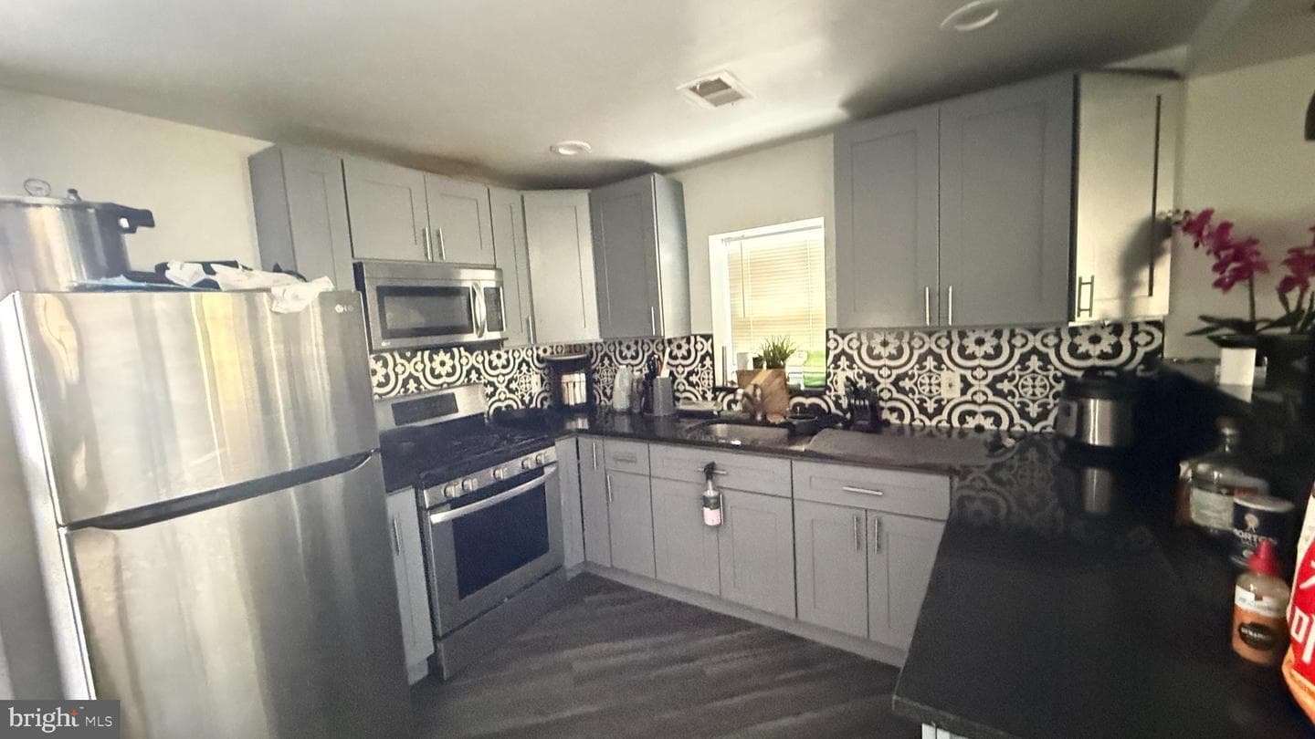 5129 Wakefield Street photo 3
