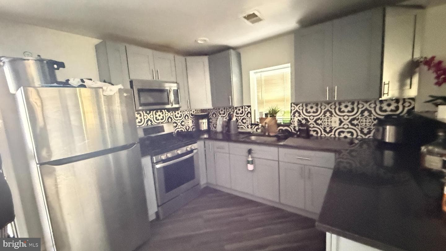 5129 Wakefield Street photo 4