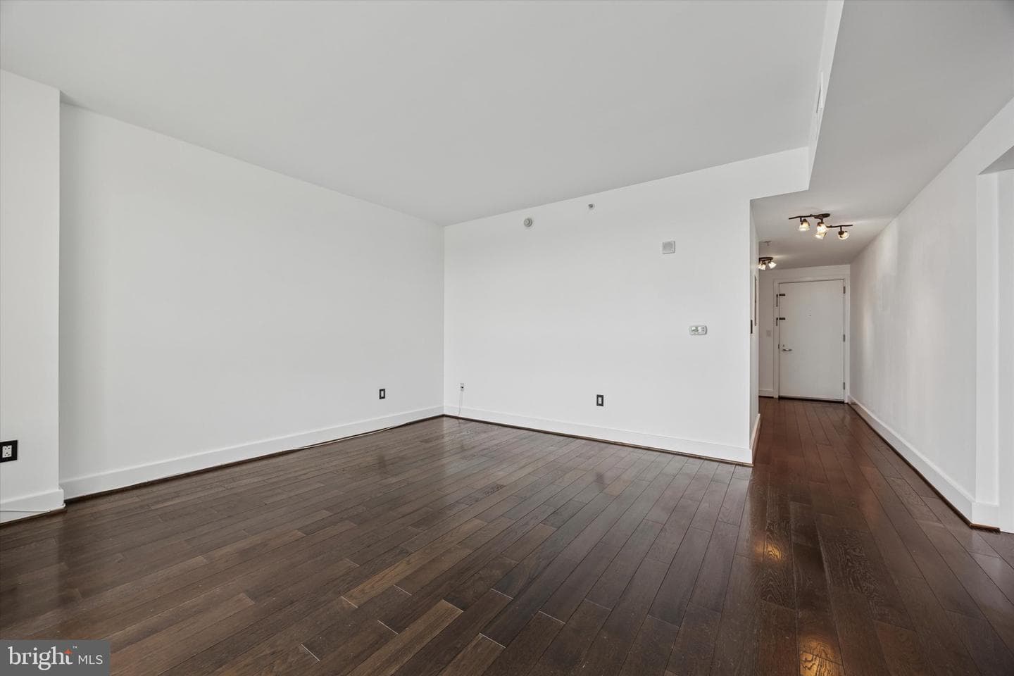 717 S Columbus Boulevard #812 photo 11