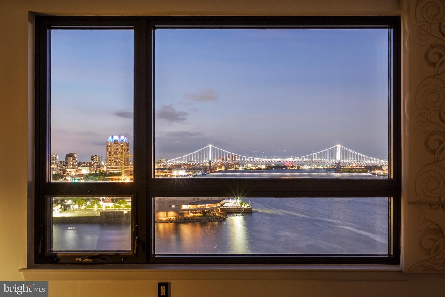717 S Columbus Boulevard #812 photo 22