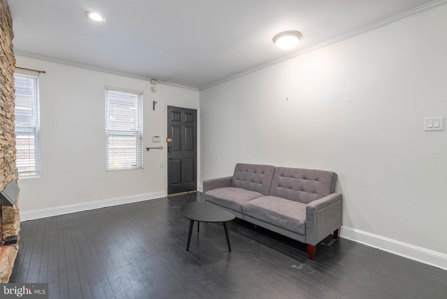 1833 Carlton Street photo 4