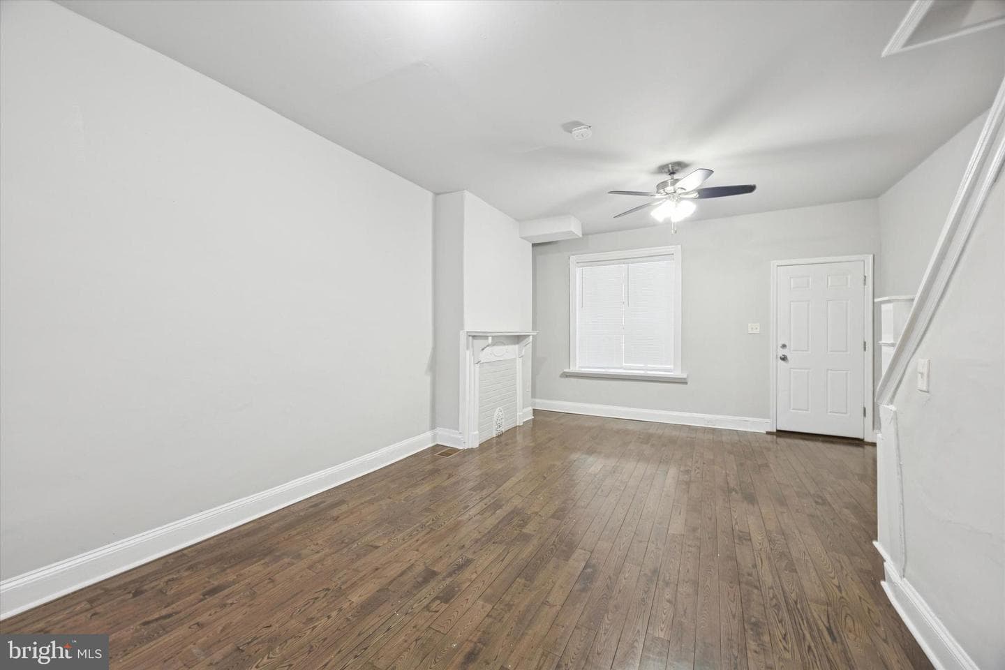 5433 Spring Street photo 3