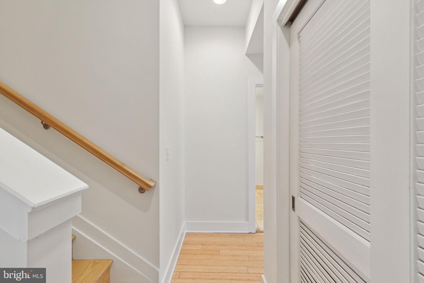507 Montrose Street photo 28