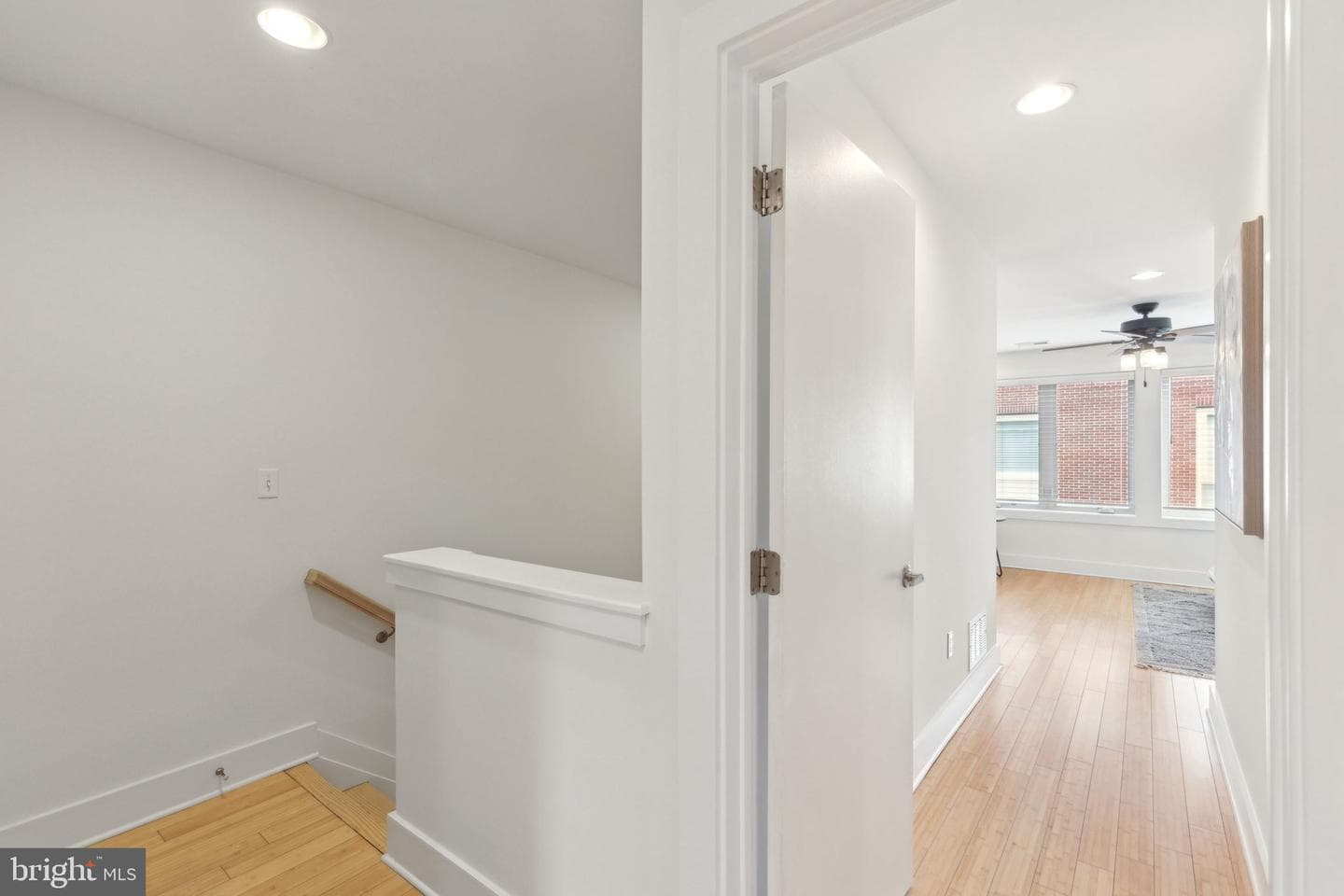 507 Montrose Street photo 36