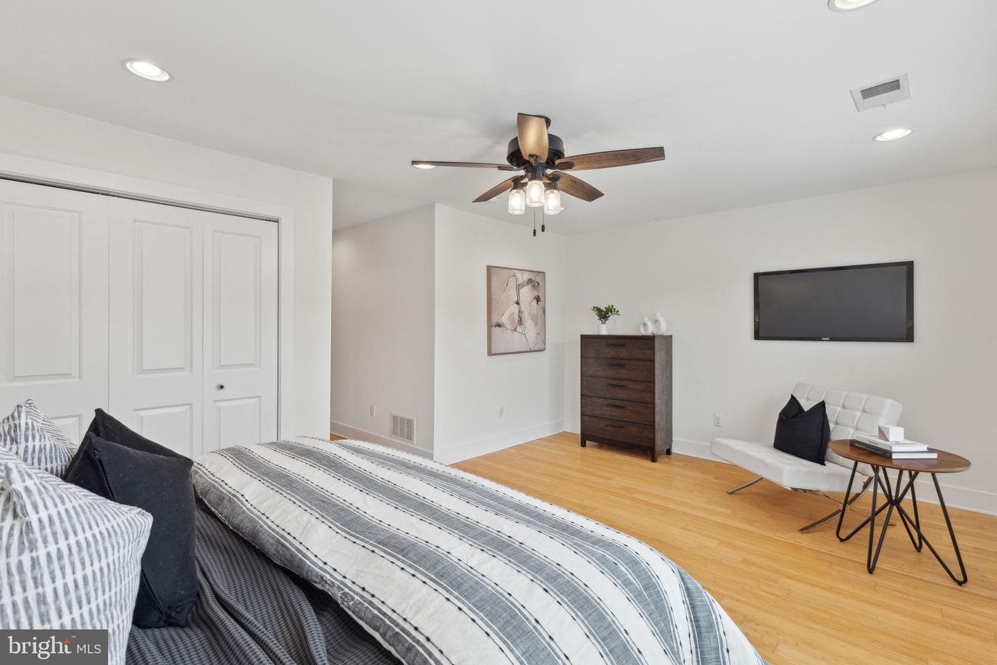 507 Montrose Street photo 47