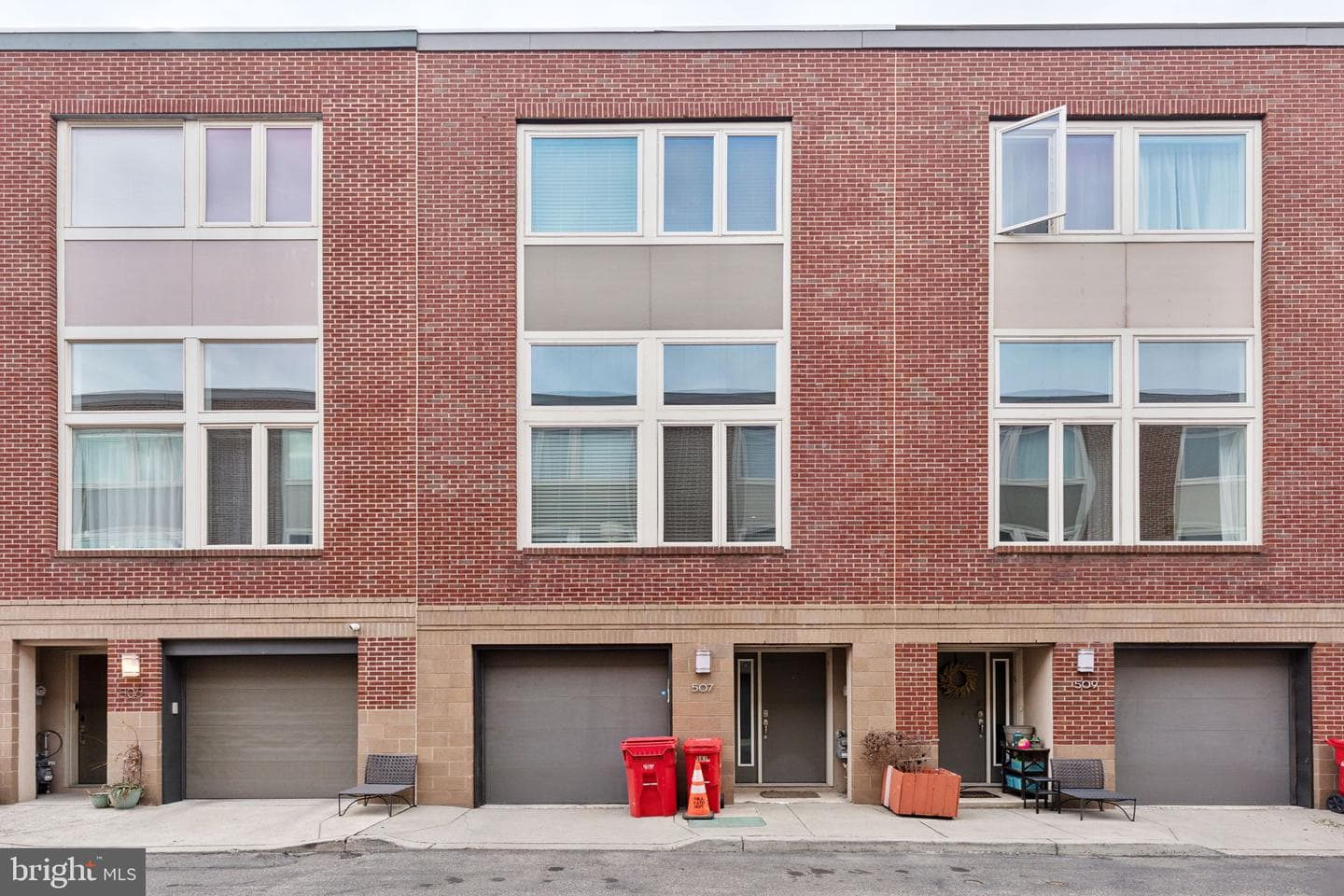 507 Montrose Street photo 49