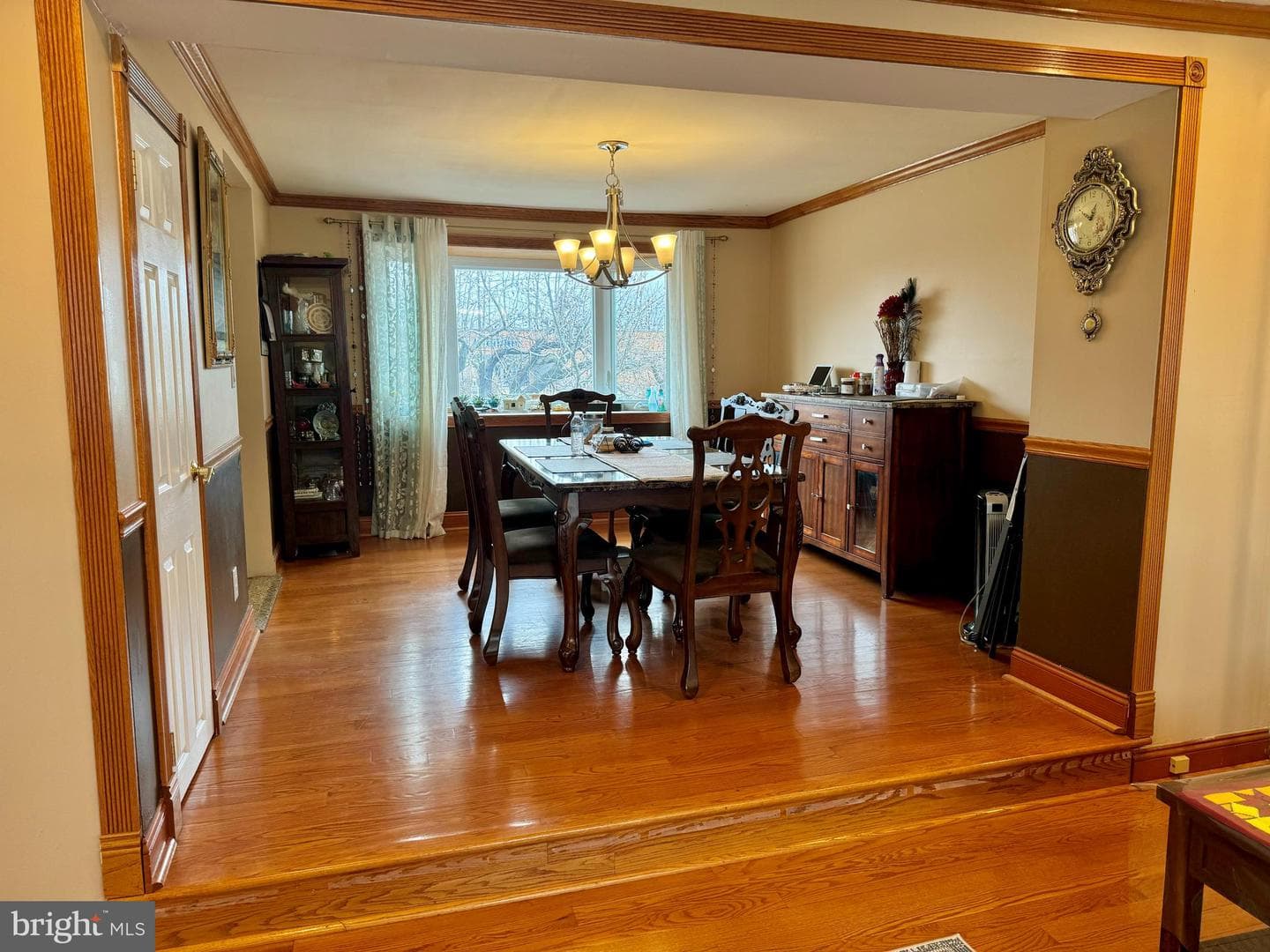 10100 Galahad Road photo 5