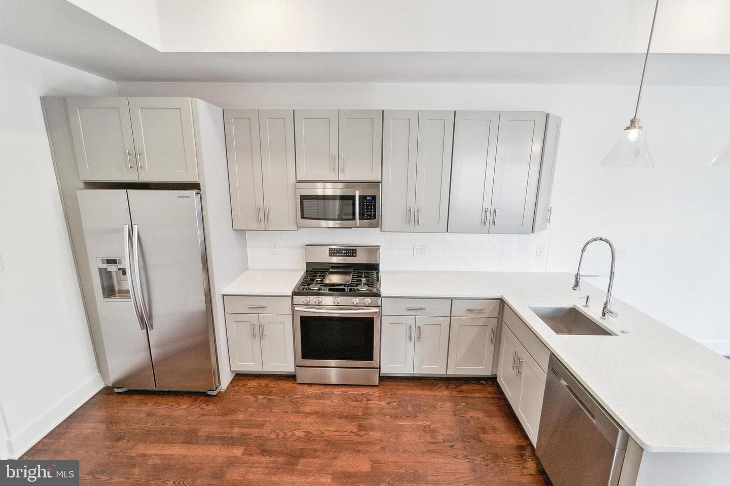 207 E Allen Street #8 photo 11