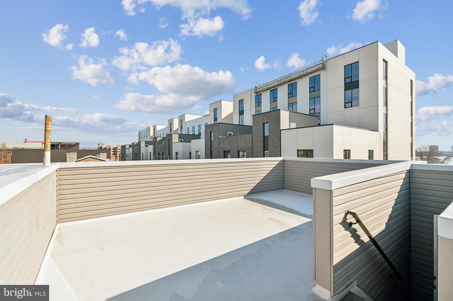 207 E Allen Street #8 photo 24