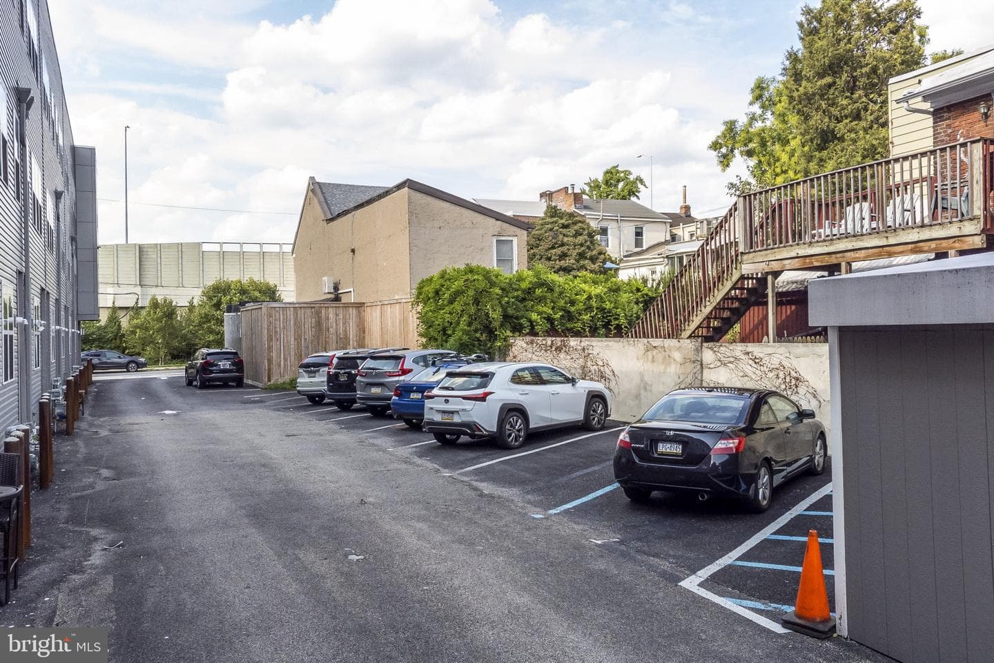 207 E Allen Street #8 photo 30