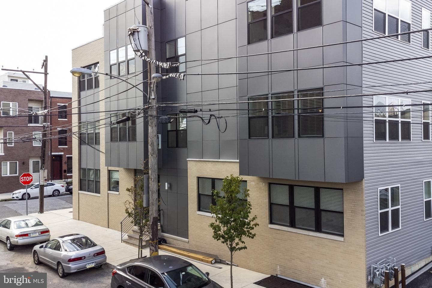 207 E Allen Street #8 photo 35