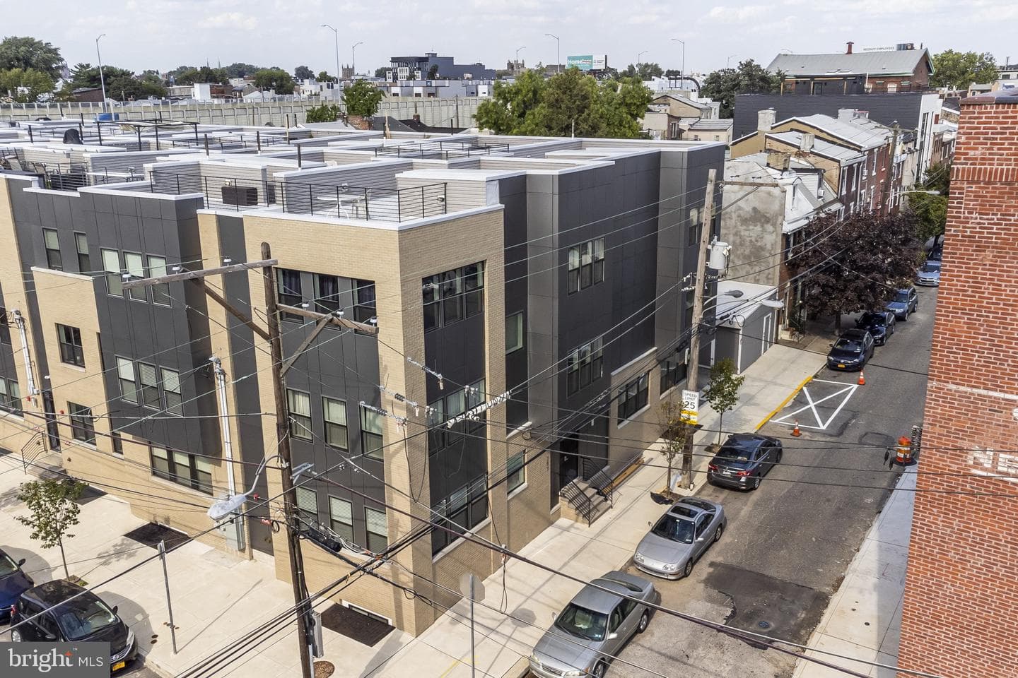 207 E Allen Street #8 photo 36