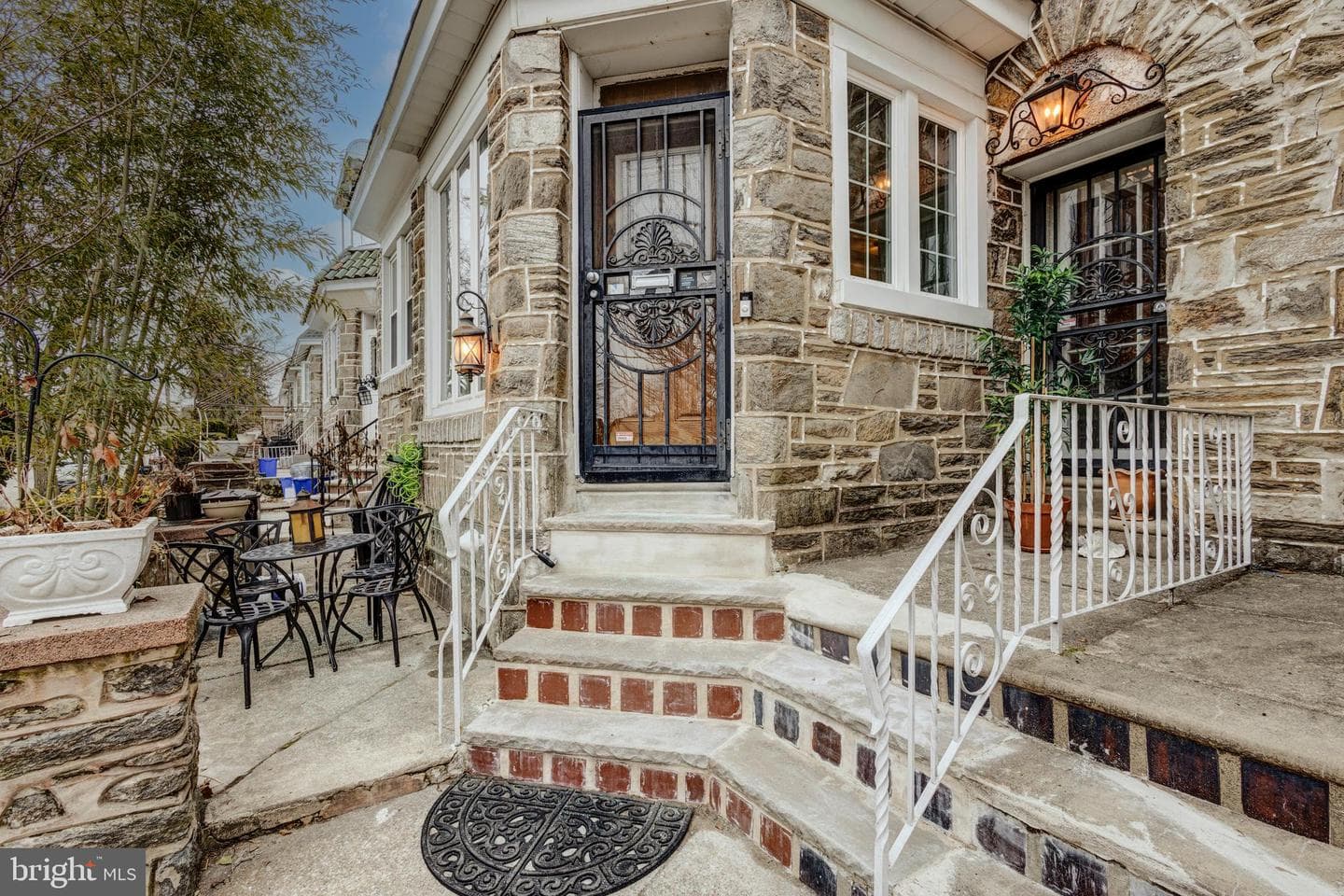 423 Vernon Road photo 3