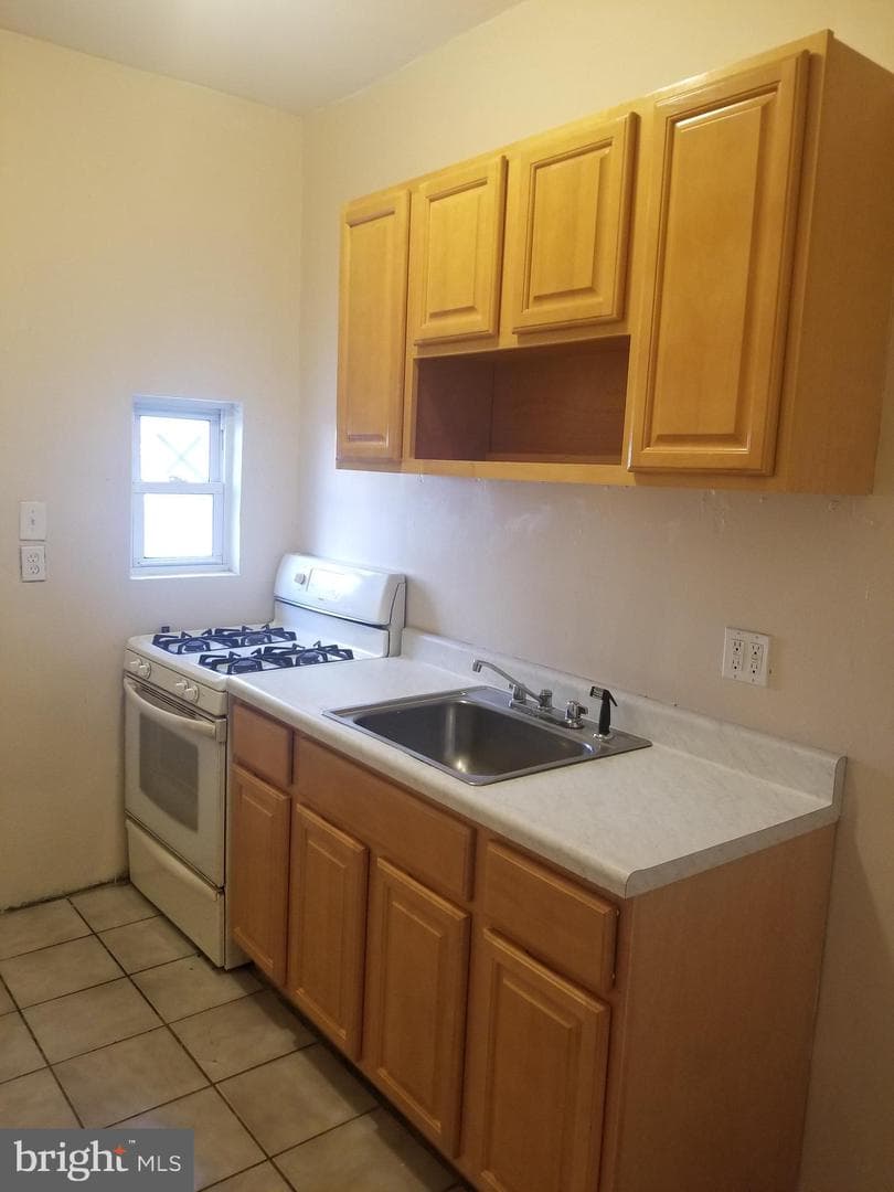 2115 N Philip Street photo 5