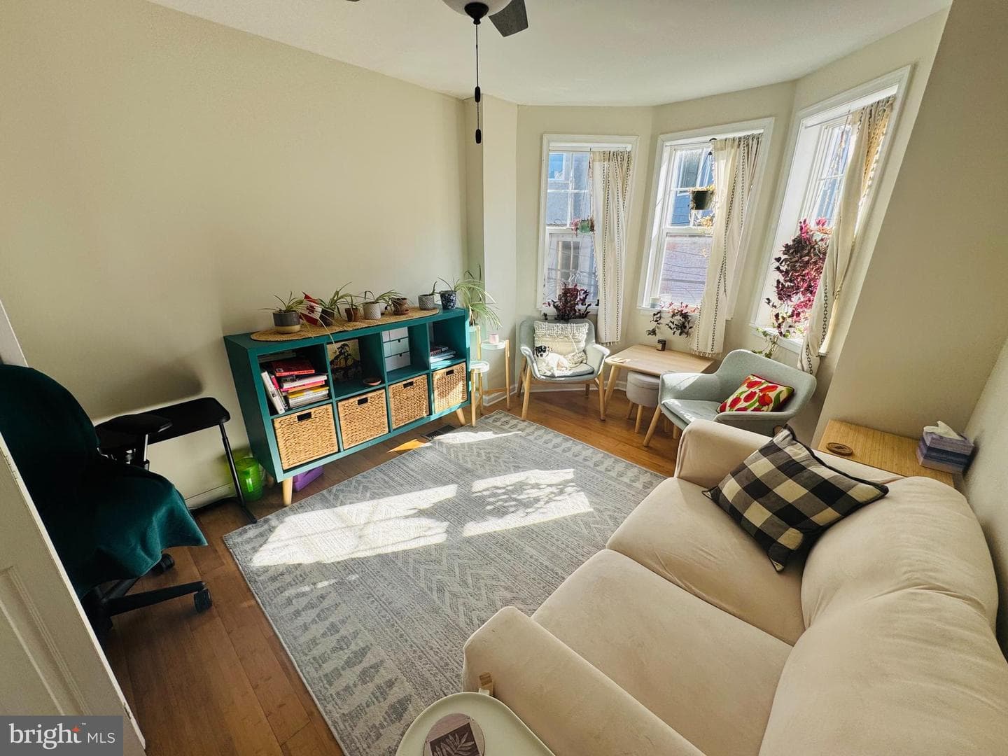1447 N Hollywood Street photo 18