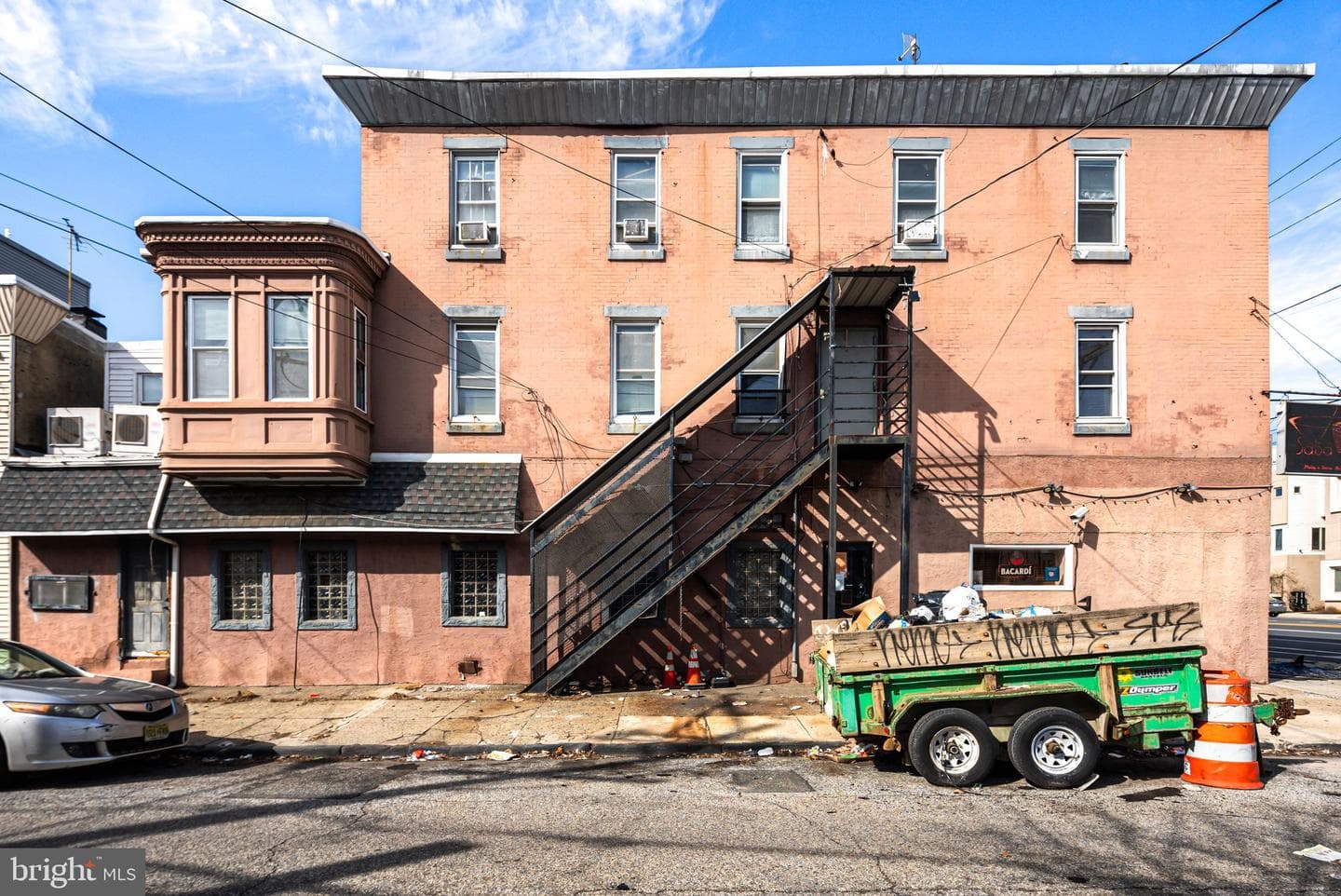 2124 E Lehigh Avenue photo 3