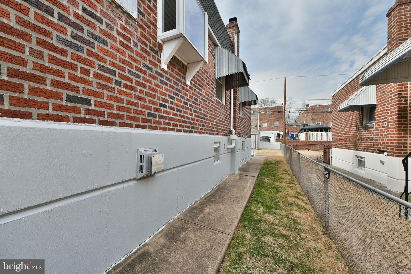 15118 Milford Street photo 28