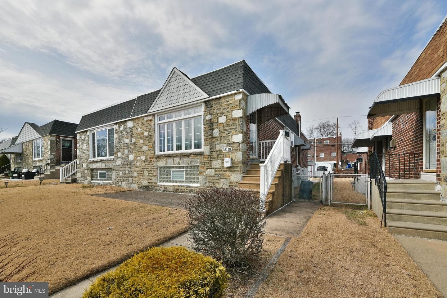 15118 Milford Street photo 4