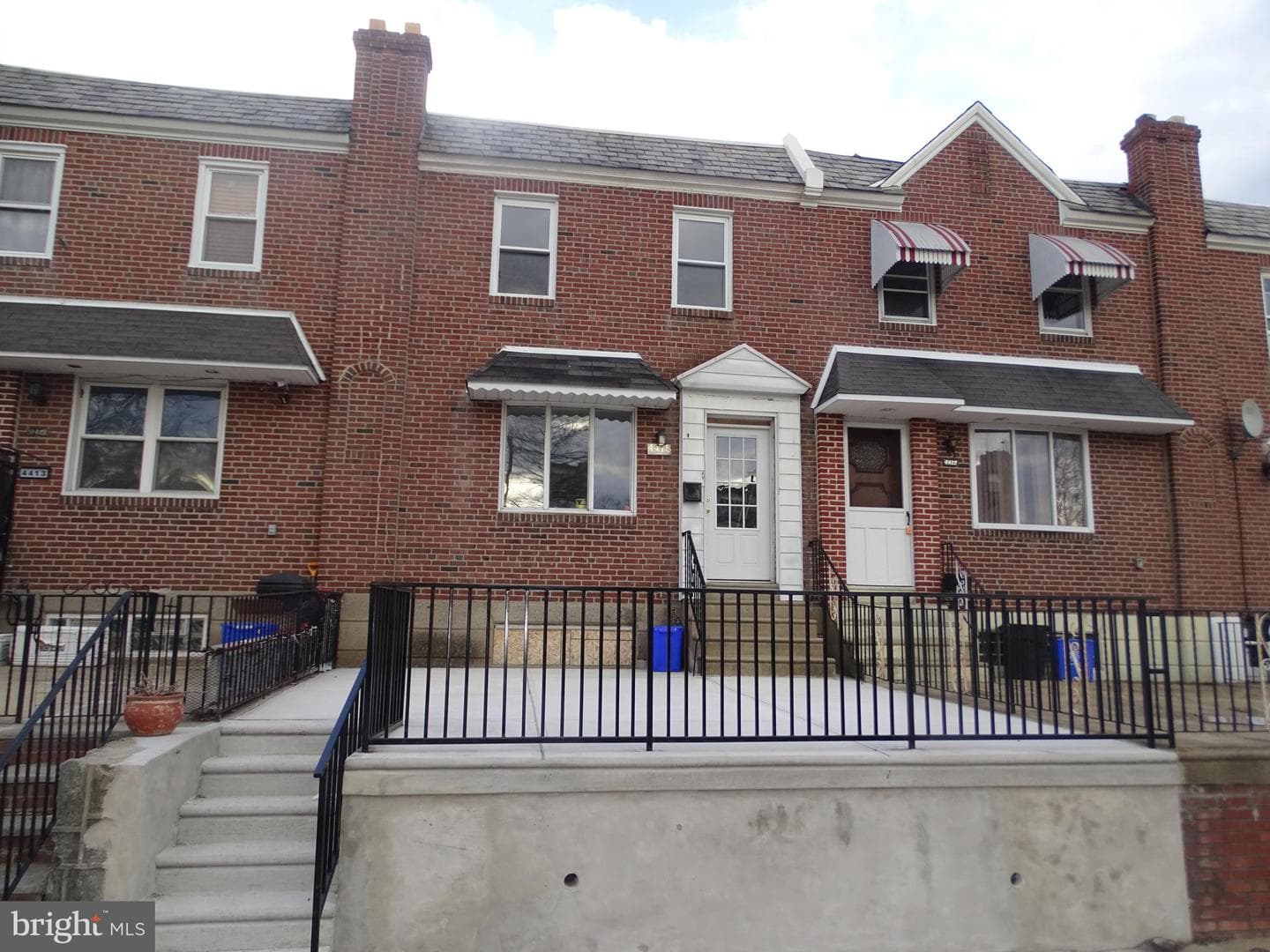 4415 Bleigh Avenue photo 1
