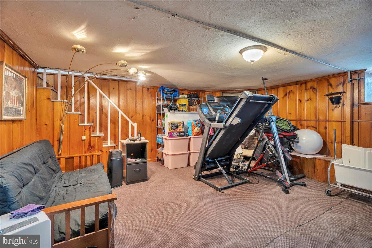 1228 Devereaux Avenue photo 17