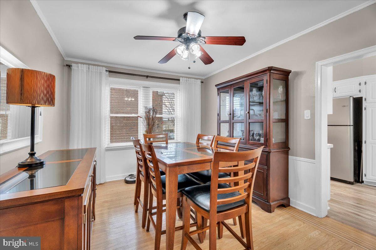 1228 Devereaux Avenue photo 4