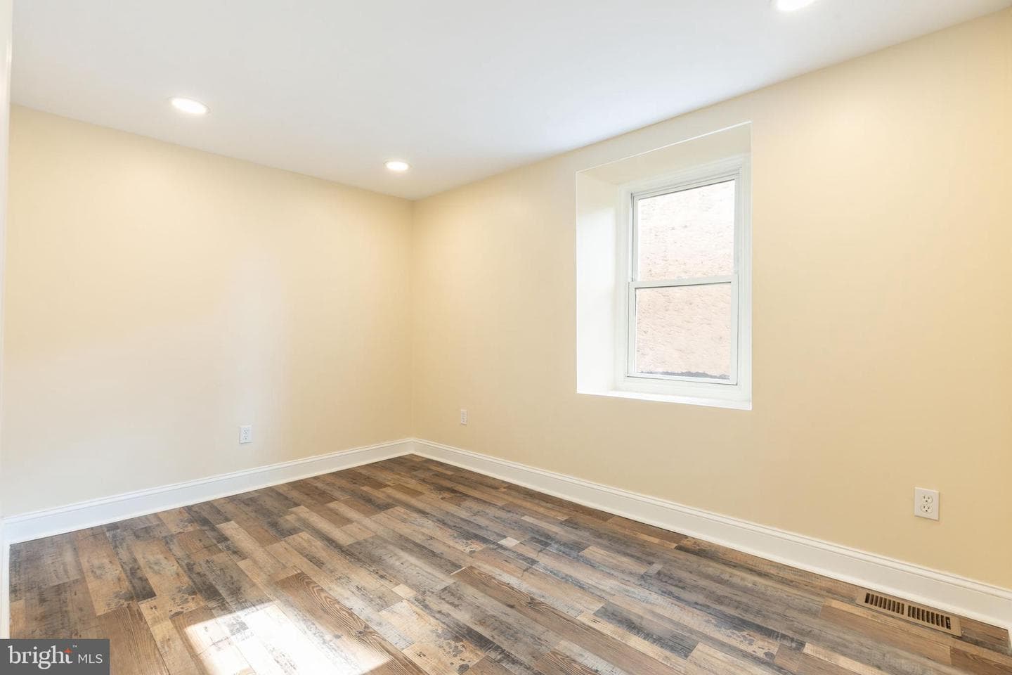 4664 Canton Street photo 15