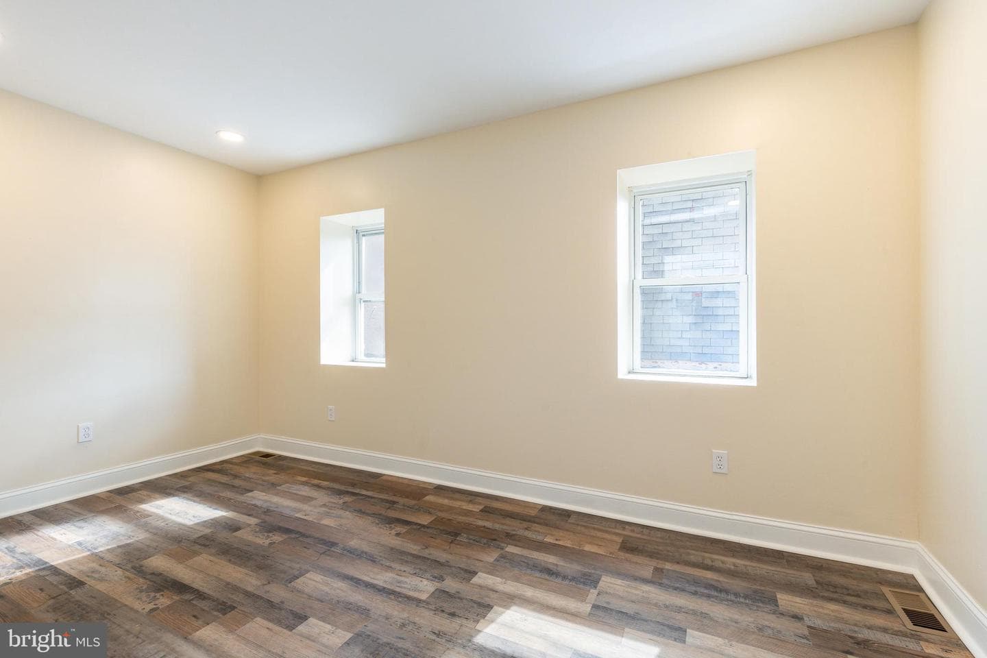 4664 Canton Street photo 16