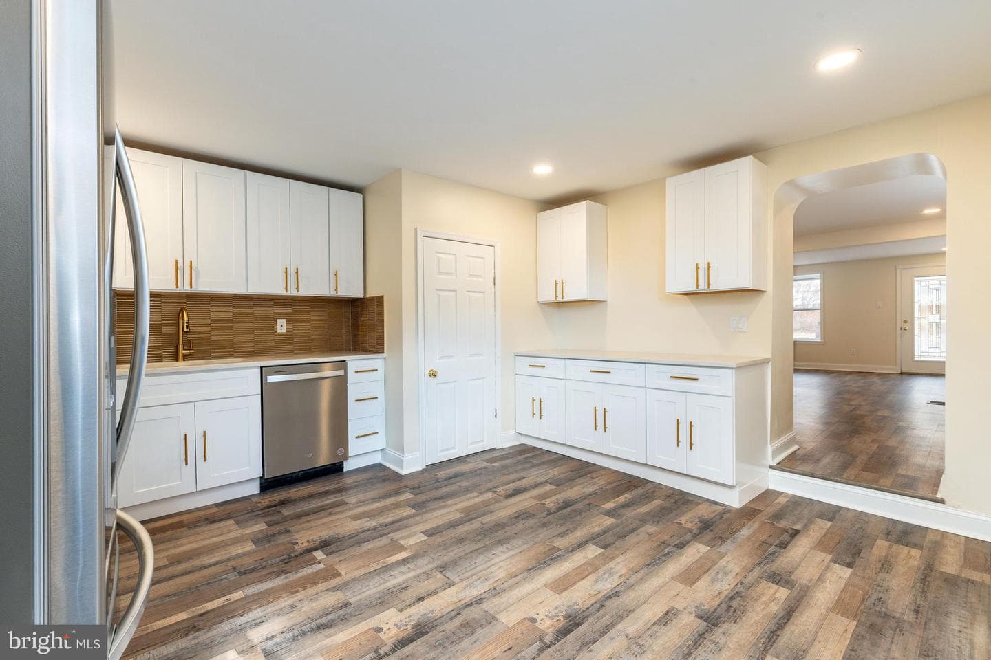 4664 Canton Street photo 9